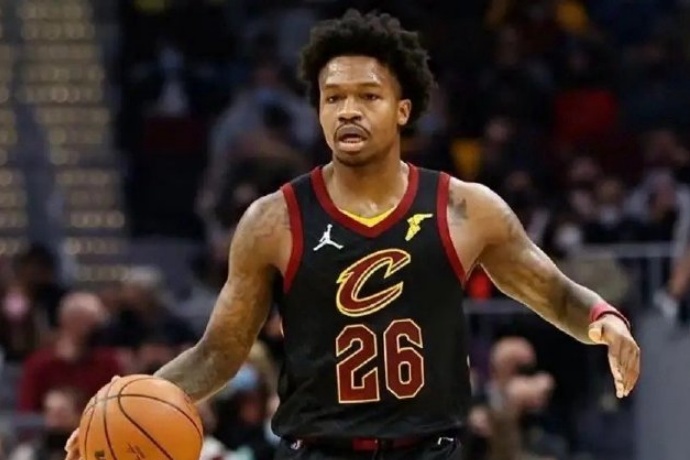 菲尼克斯太阳队在自由市场上的两笔重要签约  